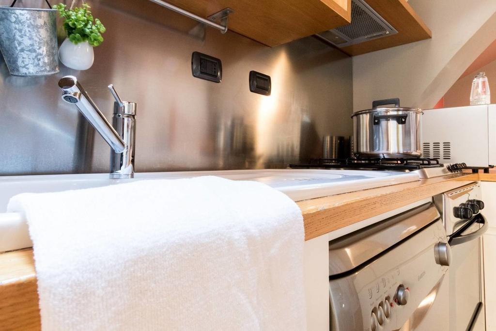 Altido Warm Apt For 4 In Porta Venezia Central Milan Bagian luar foto